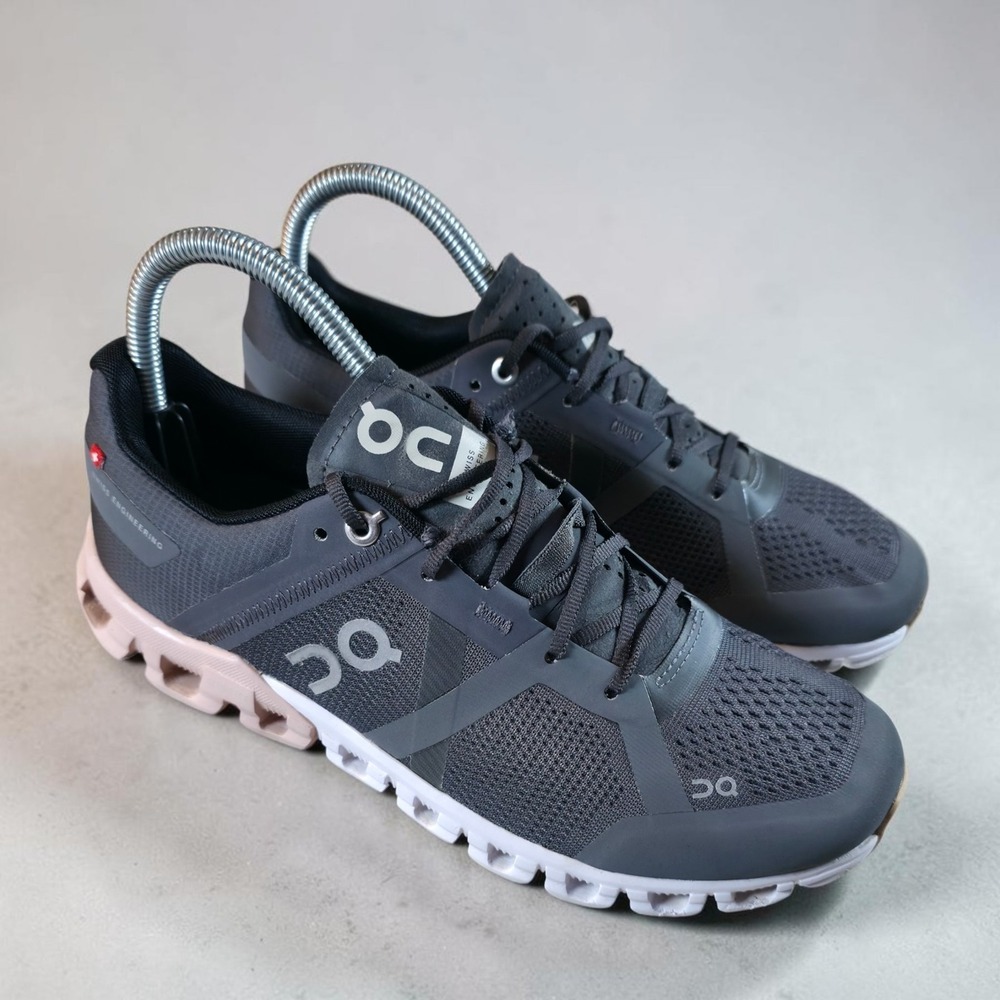 On Cloud Cloudflow Running Shoes Rock Rose Black Pink Women's 7.5 *Barely Worn.